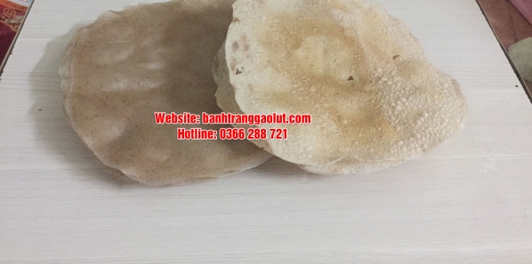 Bánh tráng gạo lứt tại Bình Định