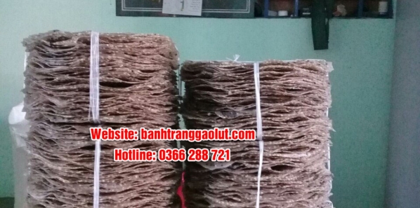 Bánh tráng gạo lứt tại Bình Dương